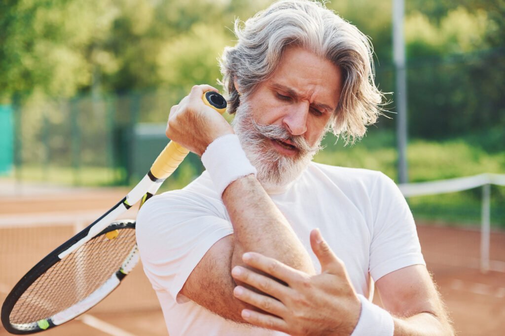 SIGNS YOU MAY NEED SPORTS INJURY TREATMENT